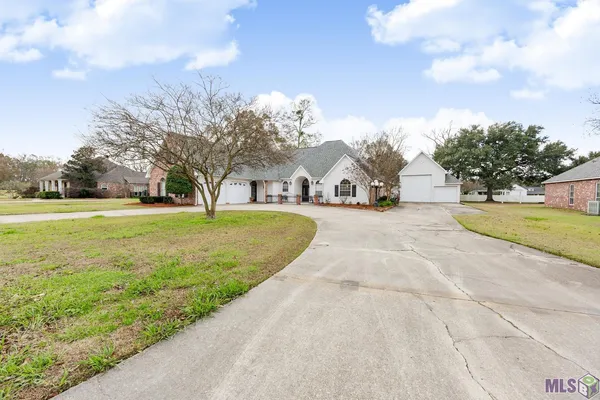 $599,900 | 2145 Britany East, Port Allen, LA 70767