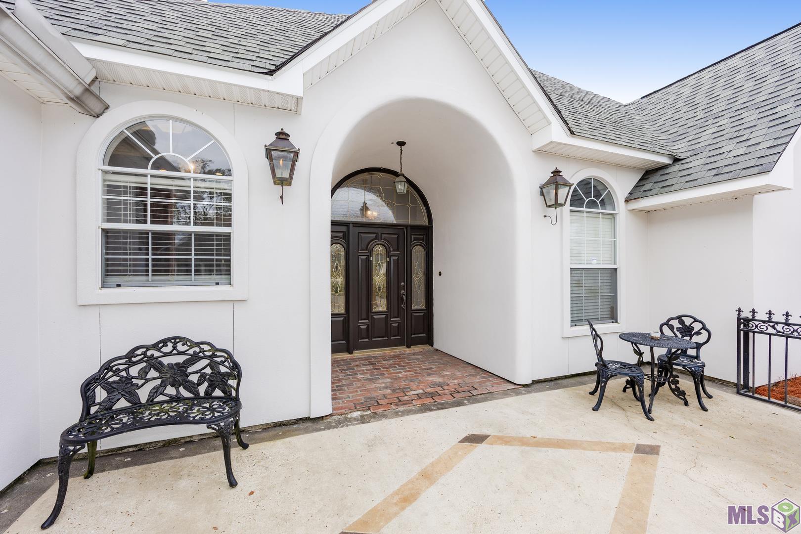 2145 Britany East Port Allen, LA 70767 - Photo 3 of 31