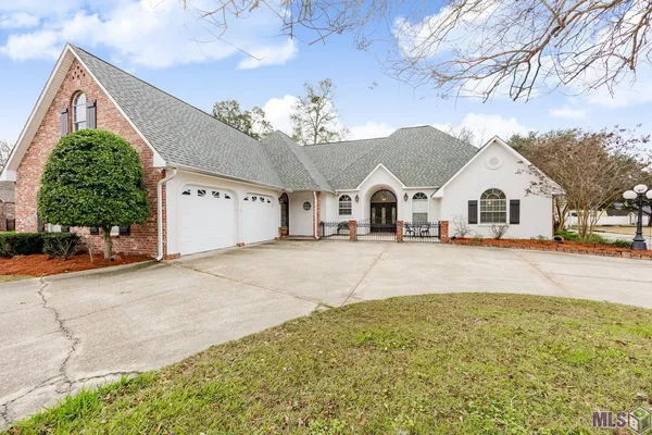 $599,900 | 2145 Britany East, Port Allen, LA 70767