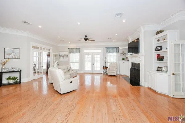 $599,900 | 2145 Britany East, Port Allen, LA 70767