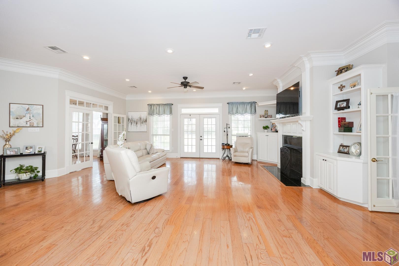 2145 Britany East Port Allen, LA 70767 - Photo 8 of 31