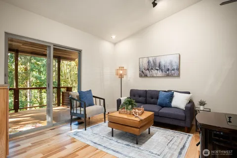 $1,499,000 | 4817 288th Avenue Northeast, Redmond, WA 98053
