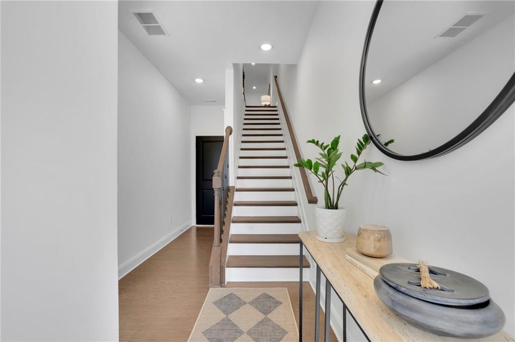 2628 Caruso Way Atlanta, GA 30339 - Photo 2 of 40