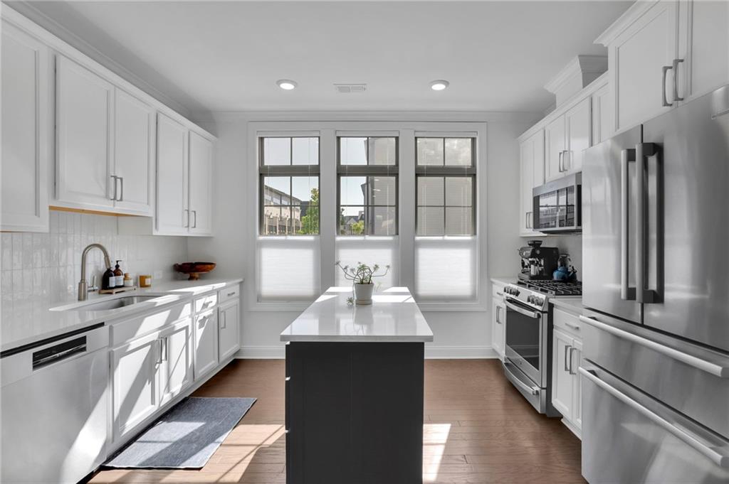2628 Caruso Way Atlanta, GA 30339 - Photo 8 of 40