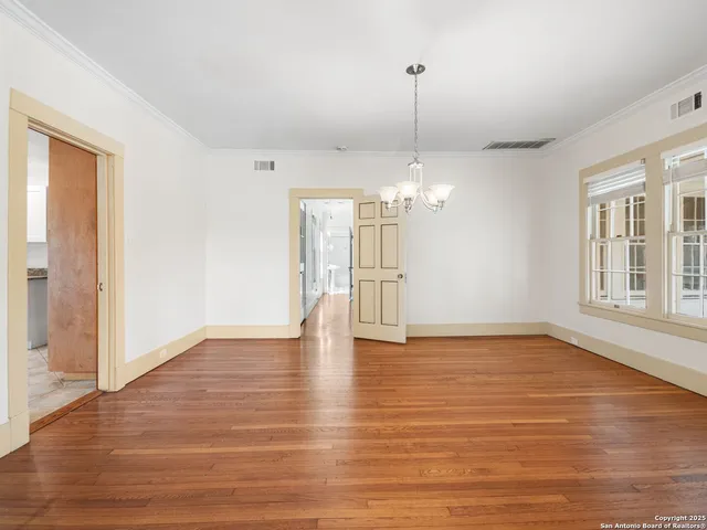 $1,900 | 235 East Huisache Avenue, Unit 1202, San Antonio, TX 78212