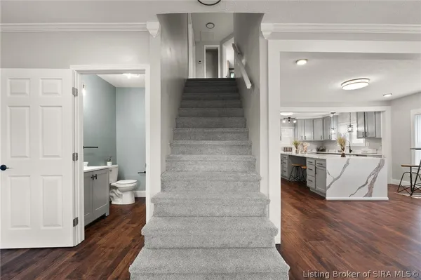 $299,900 | 104 Cook Street, Corydon, IN 47112