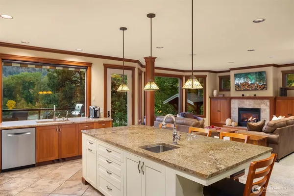 $2,500,000 | 9690 East Leavenworth Road, Leavenworth, WA 98826