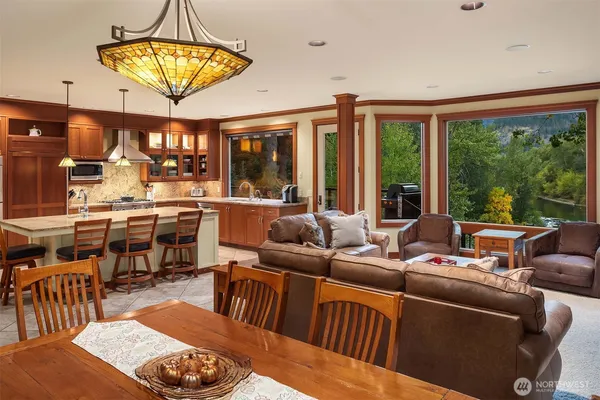$2,500,000 | 9690 East Leavenworth Road, Leavenworth, WA 98826
