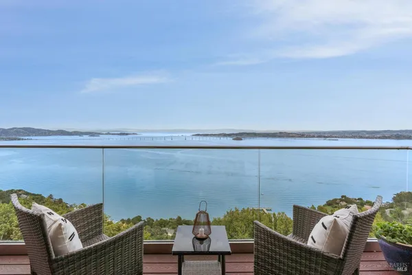 $2,695,000 | 132 Sugarloaf Drive, Tiburon, CA 94920