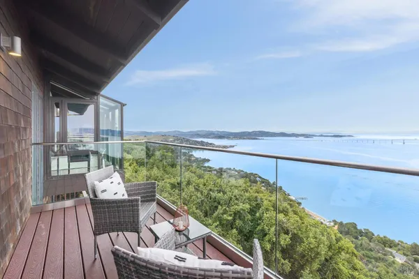$2,695,000 | 132 Sugarloaf Drive, Tiburon, CA 94920