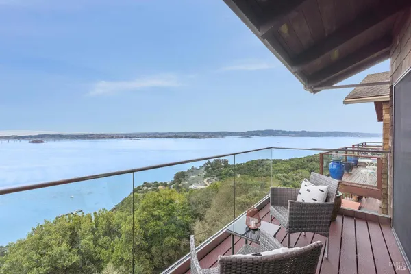$2,695,000 | 132 Sugarloaf Drive, Tiburon, CA 94920