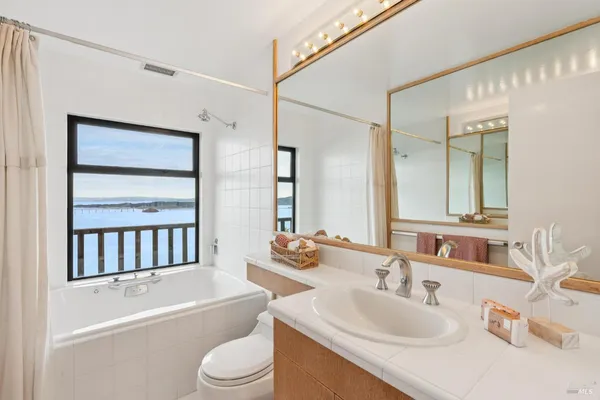 $2,695,000 | 132 Sugarloaf Drive, Tiburon, CA 94920
