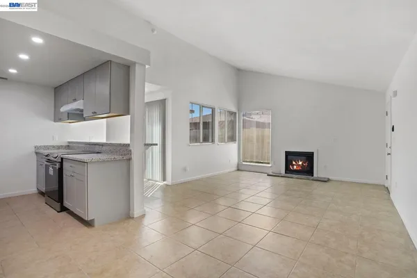 $658,888 | 8710 Kelley Drive, Stockton, CA 95209