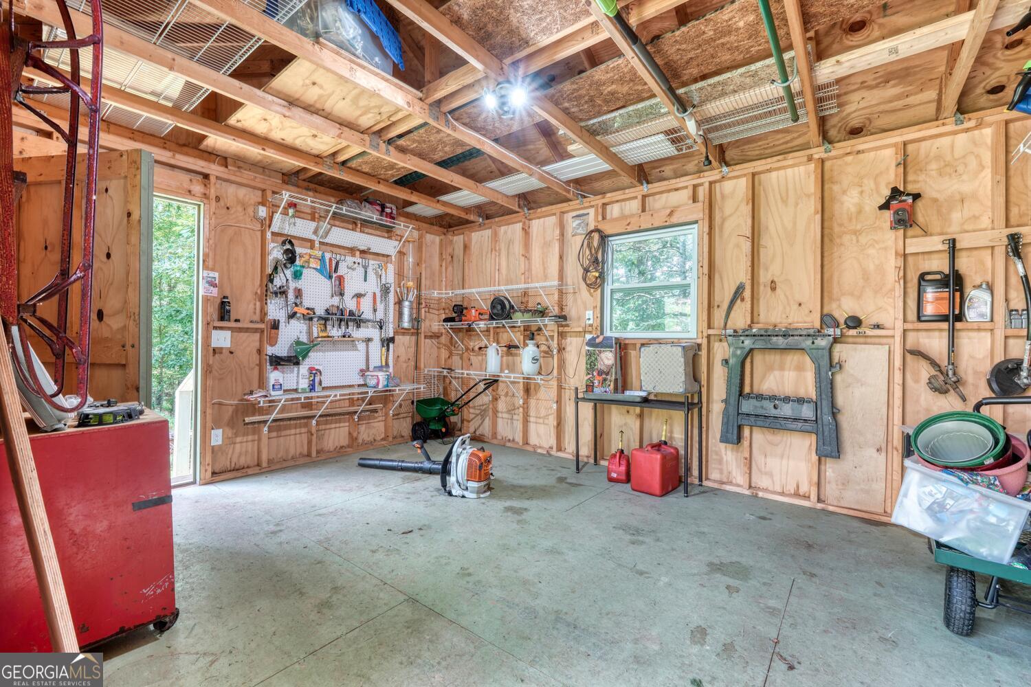 273 Coosa Valley Road Blairsville, GA 30512 - Photo 18 of 34 a view of an empty room with a window