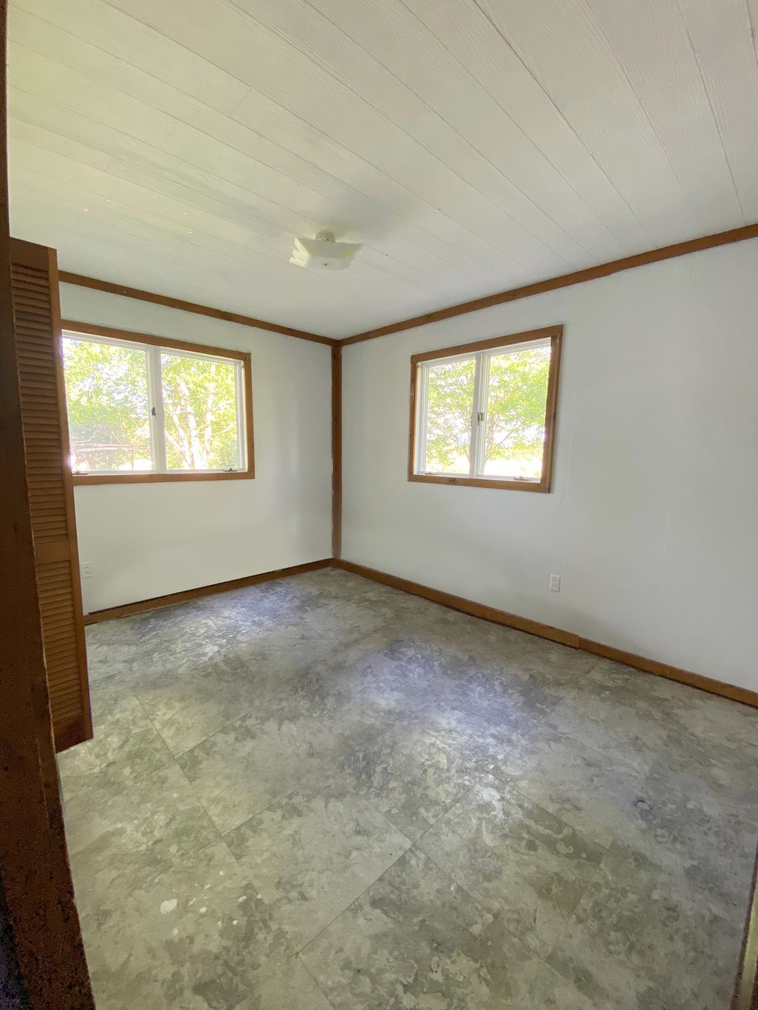 4205 Hamlin Road Grawn, MI 49637 - Photo 17 of 24 1901281-16.JPG