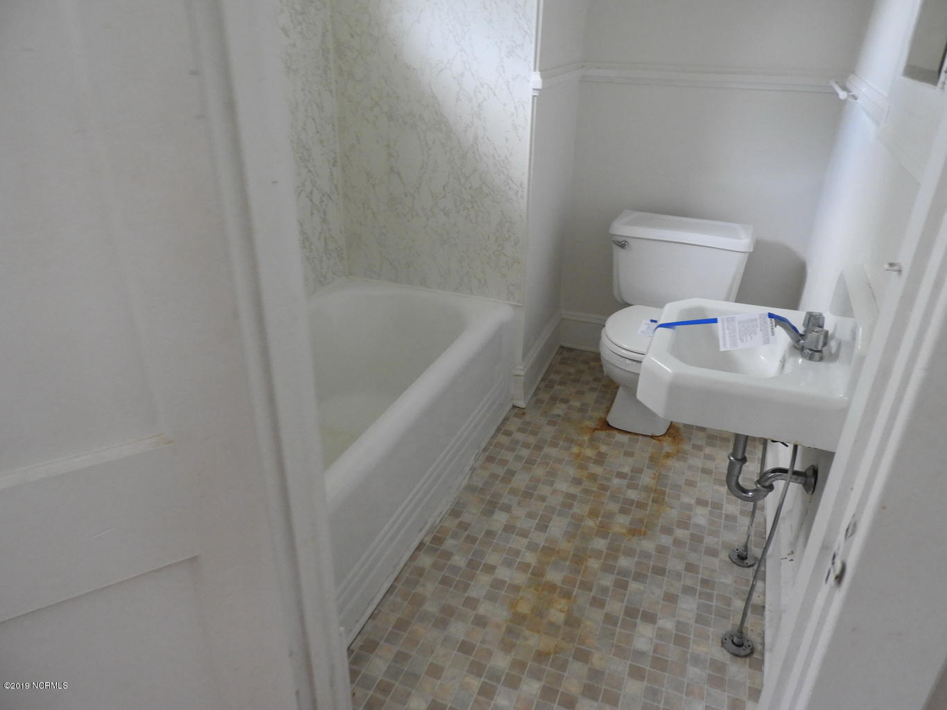 2220 Cokey Road Rocky Mount, NC 27801 - Photo 17 of 19 110 2ND FLOOR HALLWAY BATHROOM