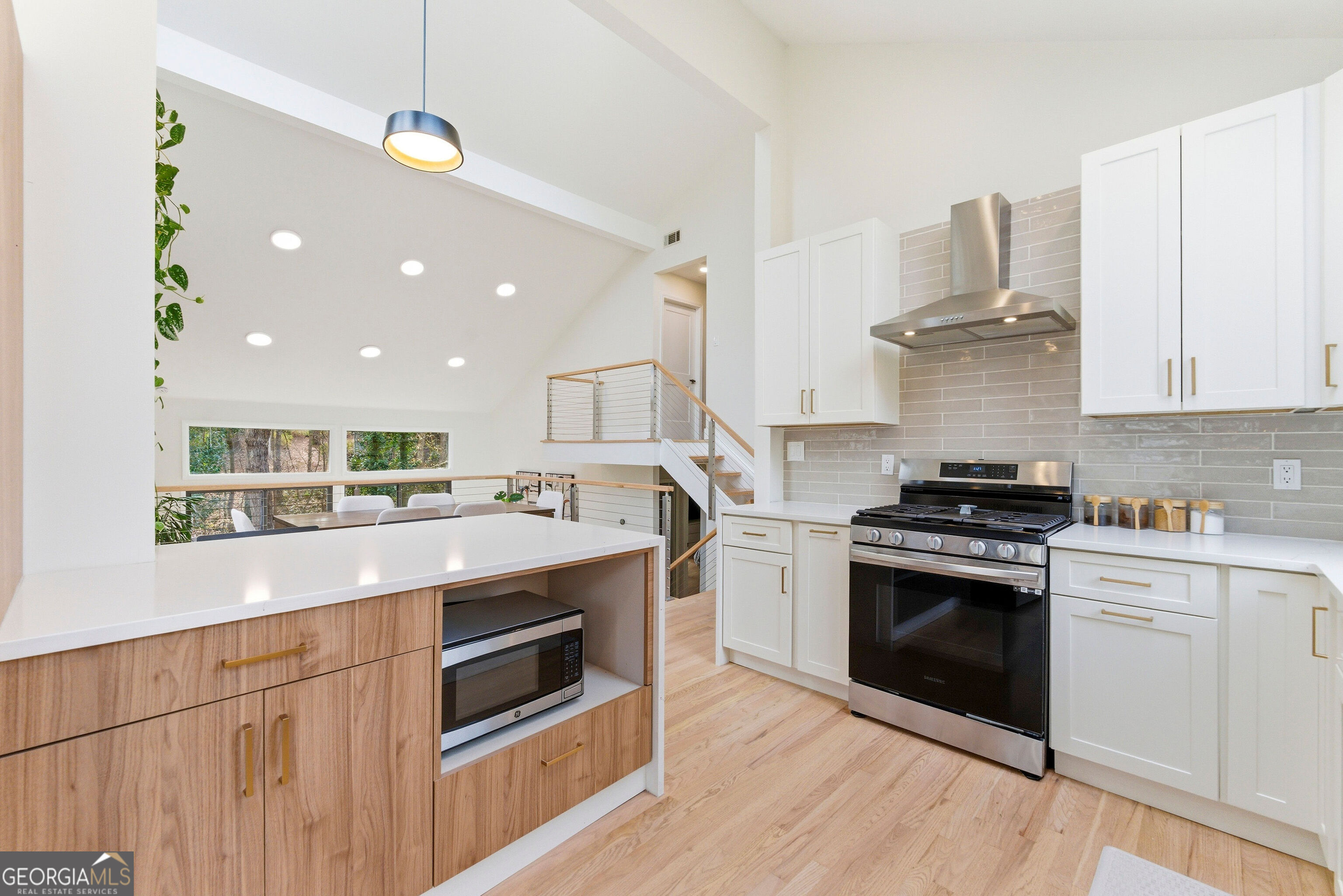 2704 Long Lake Drive Northeast Roswell, GA 30075 - Photo 12 of 48