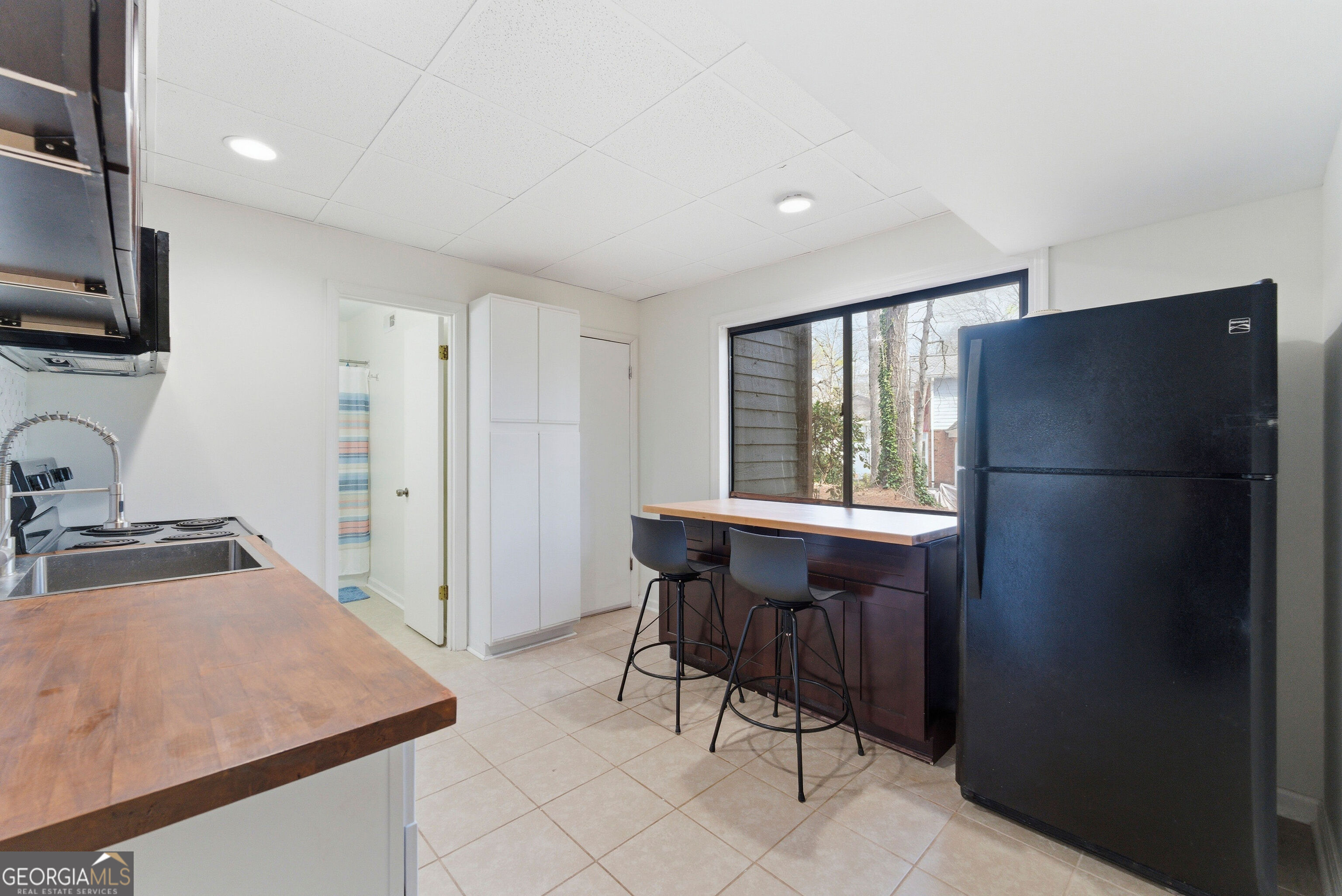 2704 Long Lake Drive Northeast Roswell, GA 30075 - Photo 29 of 48