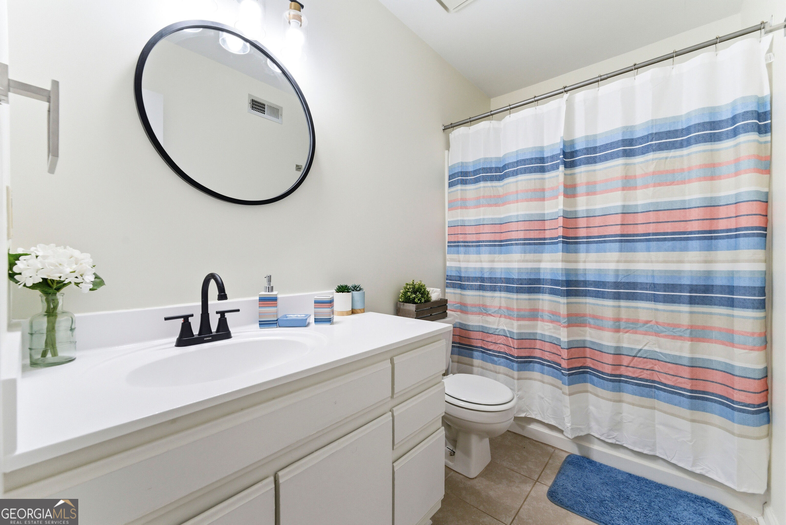 2704 Long Lake Drive Northeast Roswell, GA 30075 - Photo 31 of 48