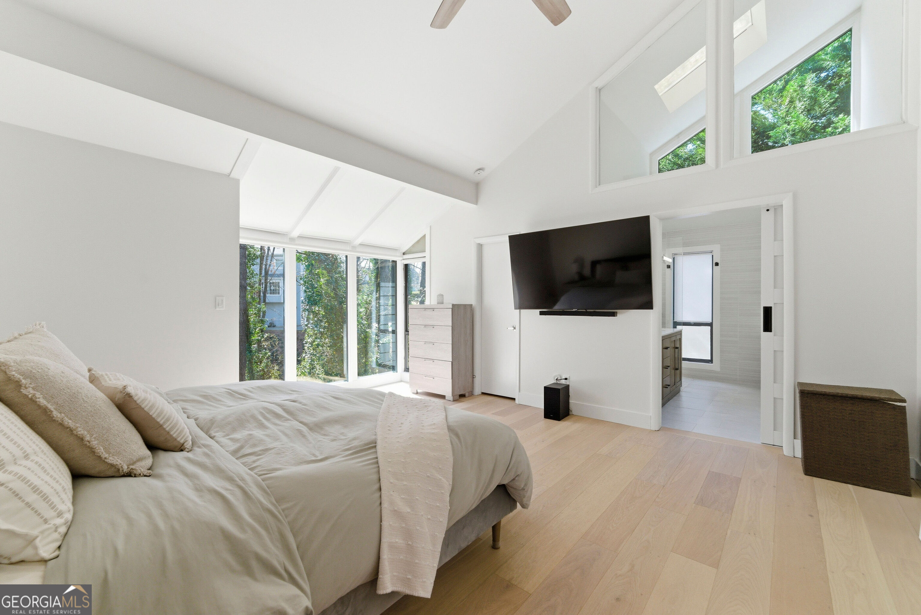 2704 Long Lake Drive Northeast Roswell, GA 30075 - Photo 37 of 48