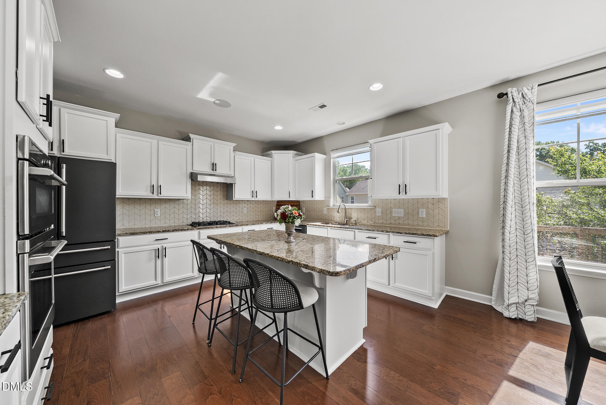 619 Laurel Berry Court Apex, NC 27523 - Photo 6 of 34 DSC06948