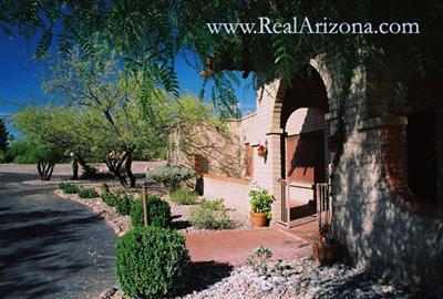 7900 East Cloud Road Tucson, AZ 85750 - Photo 2 of 8 Gallery Image 2