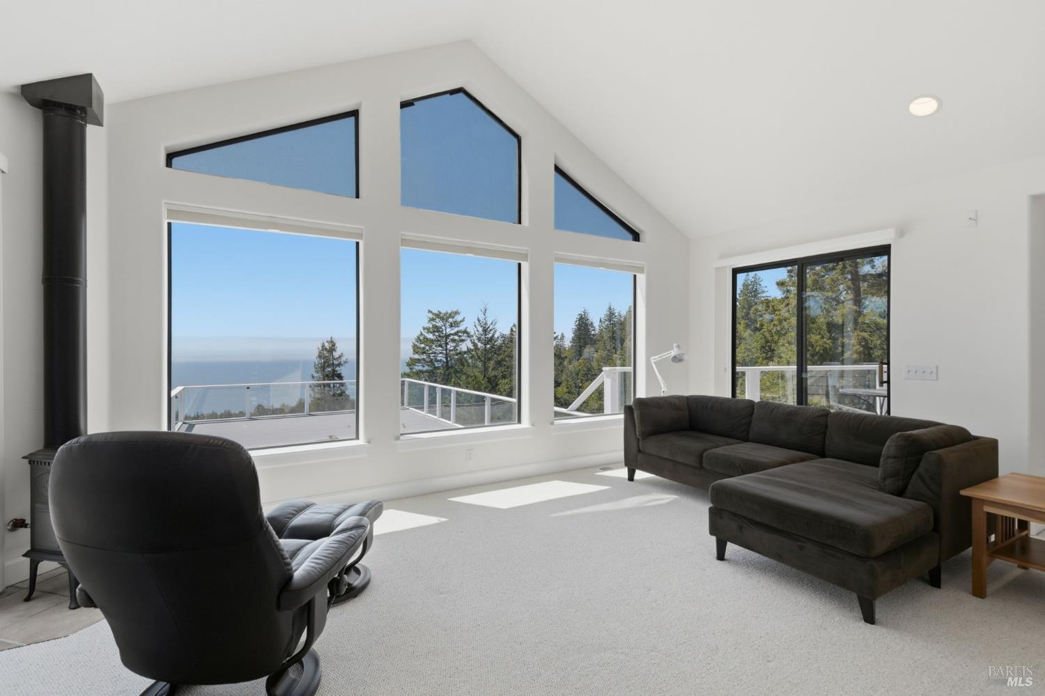 45340 Sequoia Road Gualala, CA 95445 - Photo 8 of 63