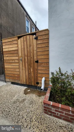 $1,300 | 1912 South 19th Street, Unit 2, Philadelphia, PA 19145