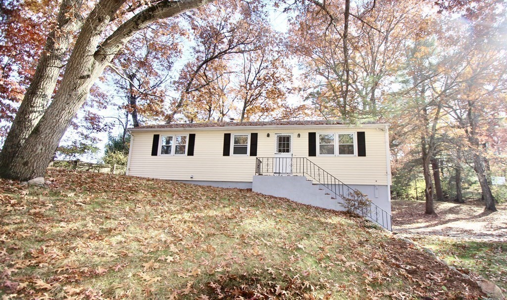 64 River Street Middleton, MA 01949 - Photo 3 of 33