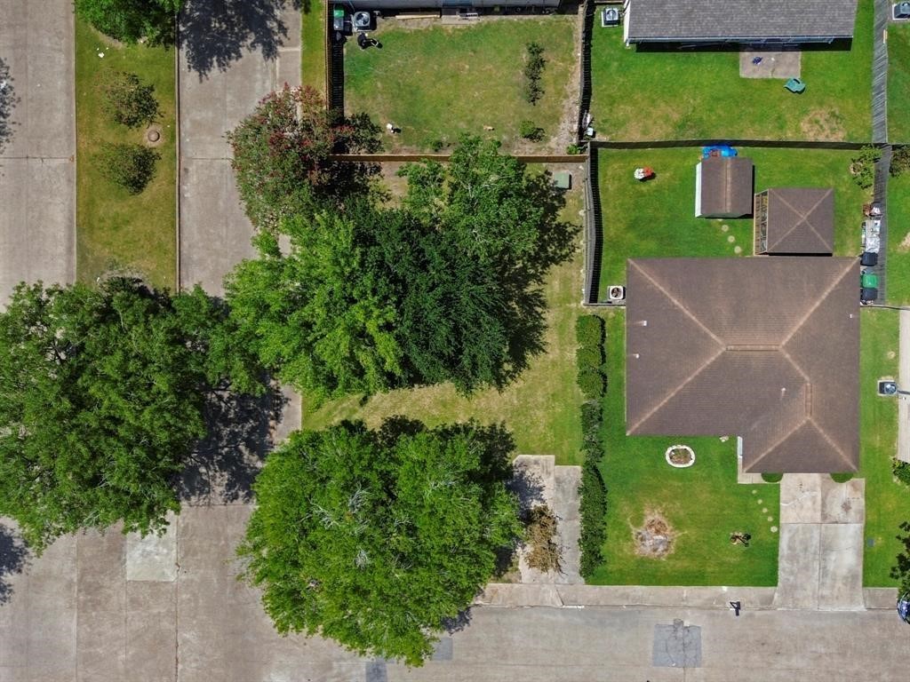 4985 East Ridge Creek Drive Houston, TX 77053 - Photo 4 of 11