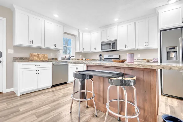 $155,000 | 240 North Cleveland Street, Bloomfield, IN 47424