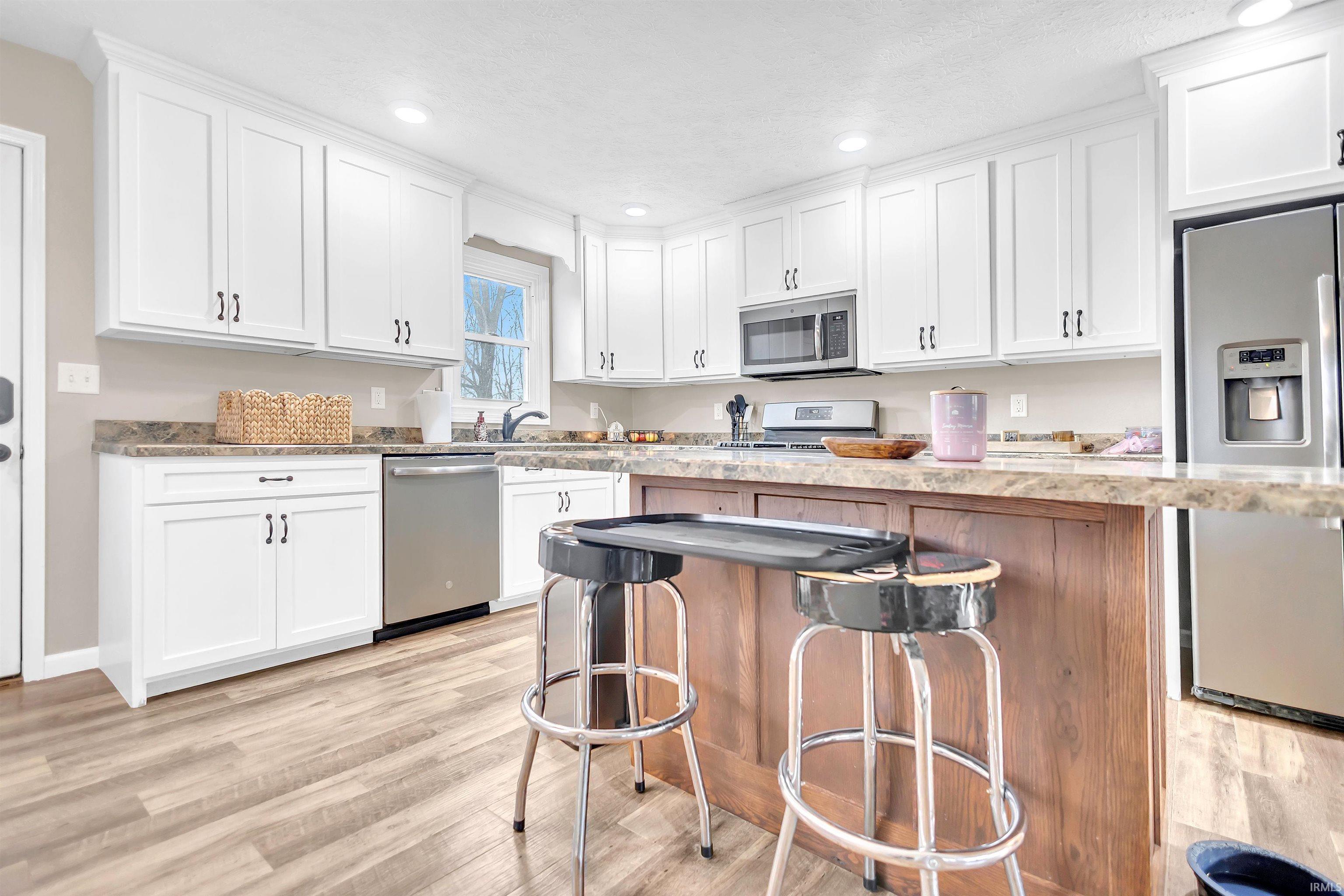 240 North Cleveland Street Bloomfield, IN 47424 - Photo 4 of 16