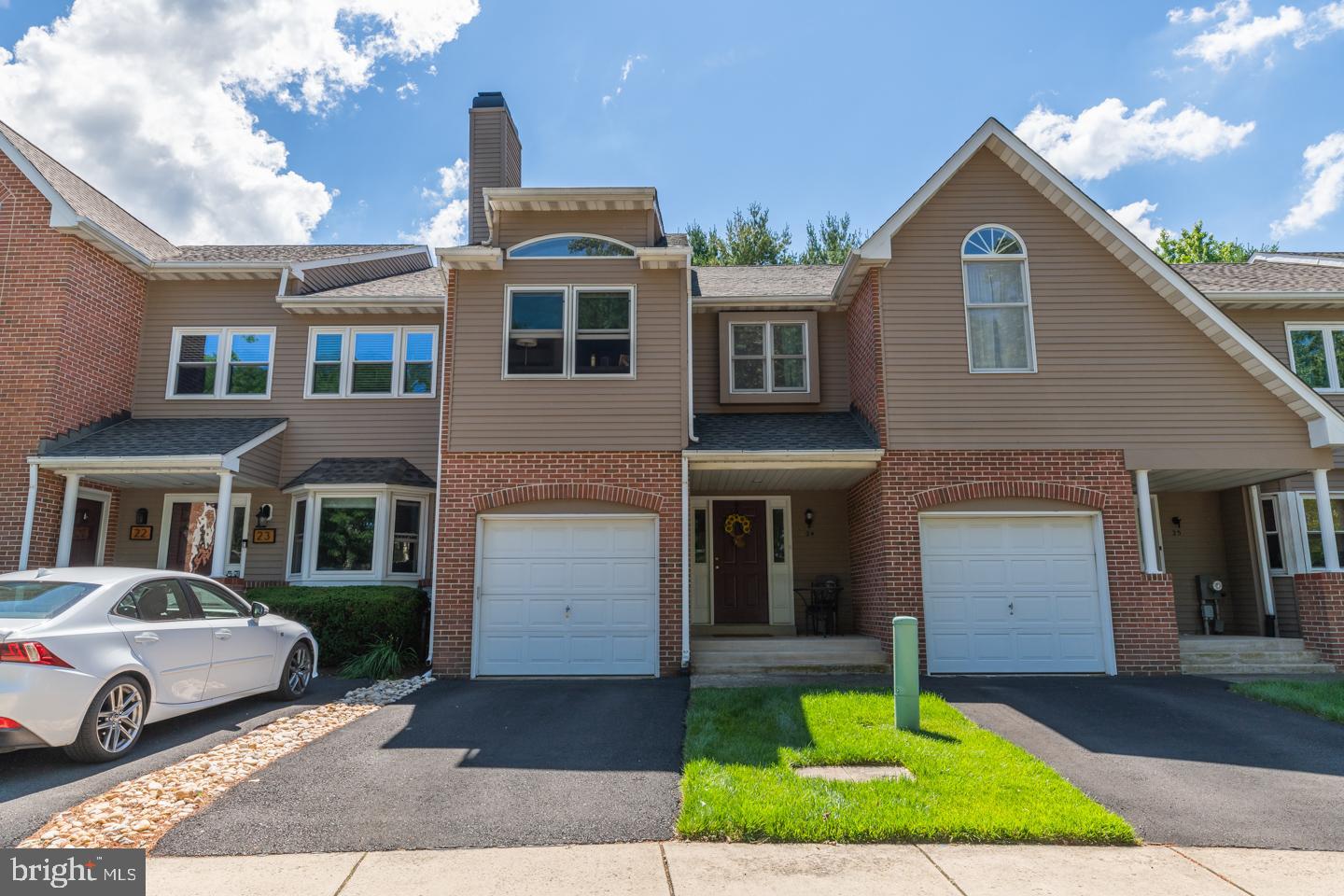 24 Trafalgar Road, Unit 233 Doylestown, PA 18901 - Photo 1 of 23 24 Trafalgar - 1 car garage and off street parking