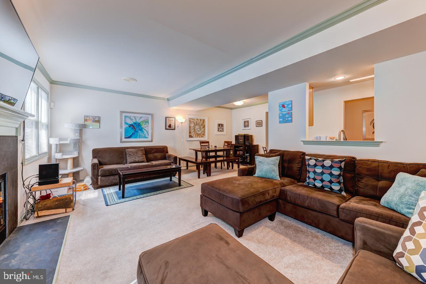 24 Trafalgar Road, Unit 233 Doylestown, PA 18901 - Photo 5 of 23 Living/Dining combo