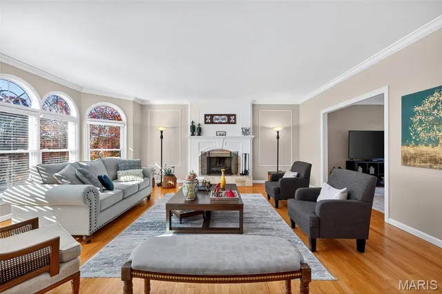 $820,000 | 17644 Myrtlewood Drive, Chesterfield, MO 63005