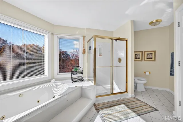 $820,000 | 17644 Myrtlewood Drive, Chesterfield, MO 63005