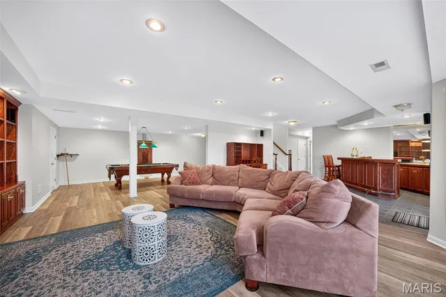 $820,000 | 17644 Myrtlewood Drive, Chesterfield, MO 63005