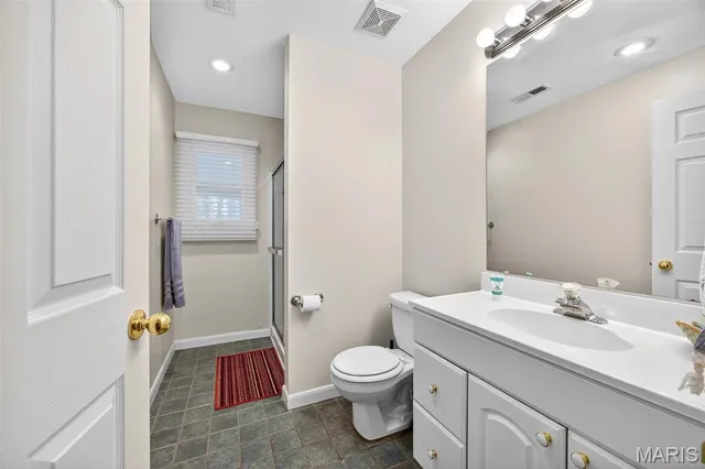 $820,000 | 17644 Myrtlewood Drive, Chesterfield, MO 63005