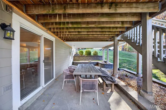 $820,000 | 17644 Myrtlewood Drive, Chesterfield, MO 63005