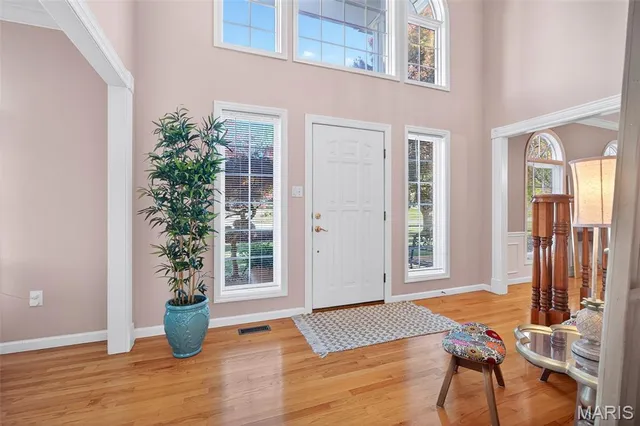 $820,000 | 17644 Myrtlewood Drive, Chesterfield, MO 63005