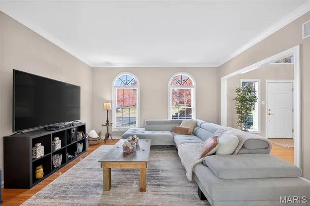 $820,000 | 17644 Myrtlewood Drive, Chesterfield, MO 63005