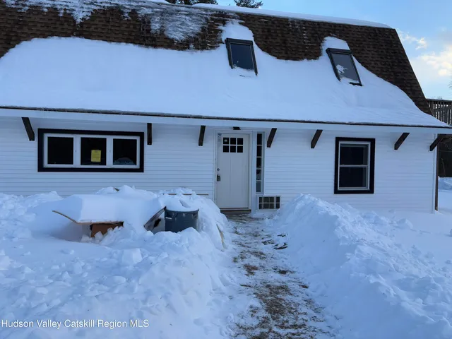 $1,800 | 3559 Highway 32, Unit 6, Saugerties, NY 12477