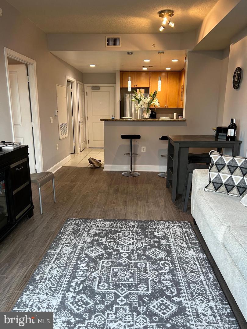 3650 South Glebe Road, Unit 347 Arlington, VA 22202 - Photo 22 of 46 kitchen