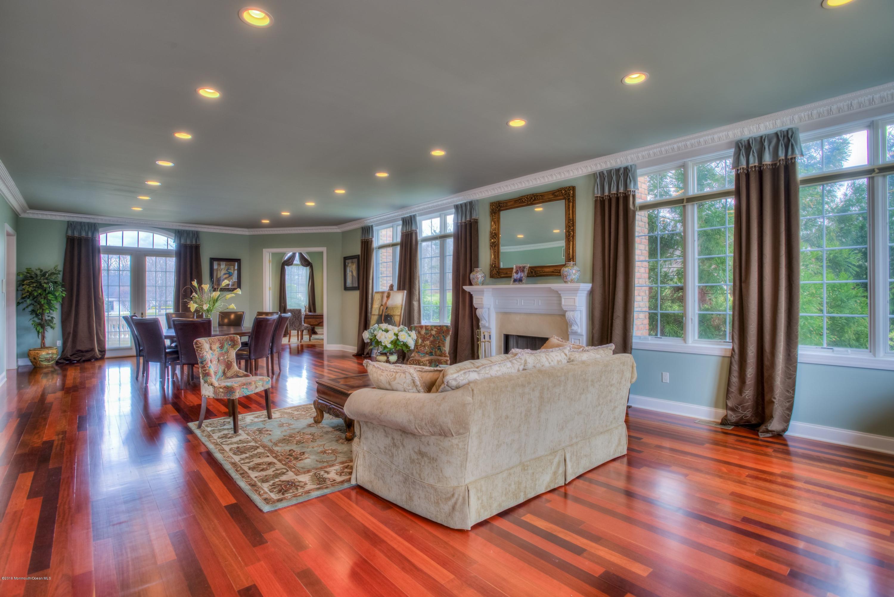 9 Embry Farm Road Marlboro, NJ 07746 - Photo 15 of 36 029_Conservatory