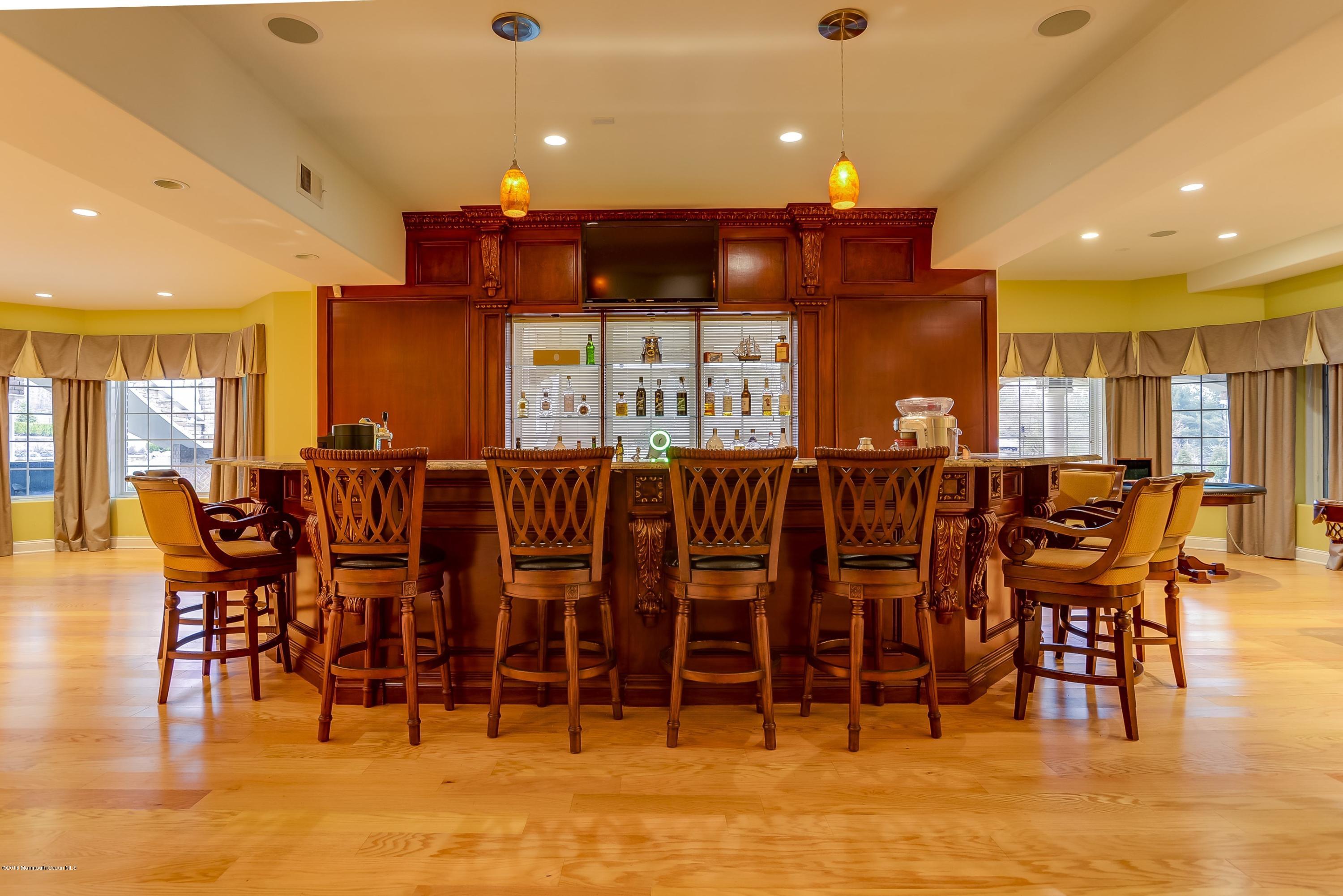 9 Embry Farm Road Marlboro, NJ 07746 - Photo 28 of 36 054_Bar