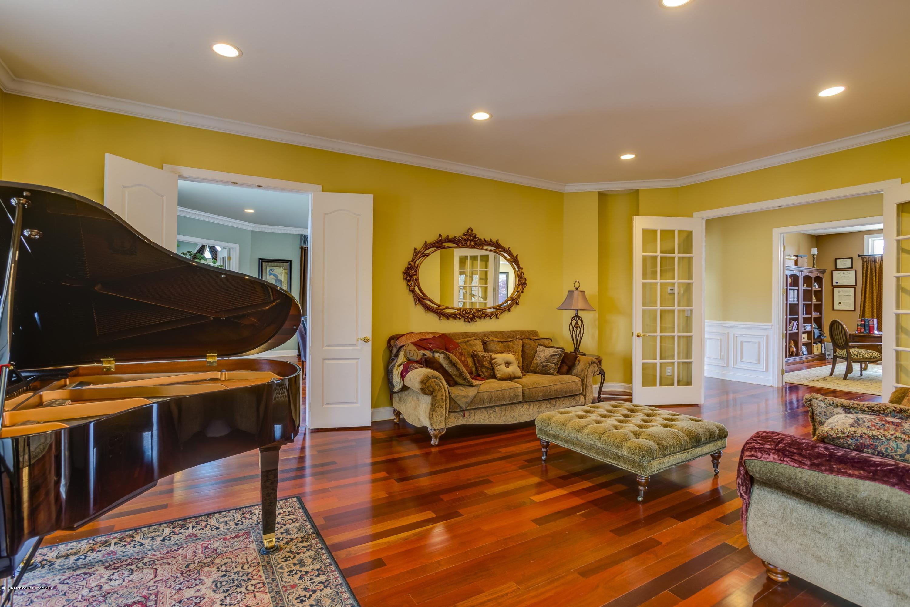 9 Embry Farm Road Marlboro, NJ 07746 - Photo 5 of 36 012_Living Room