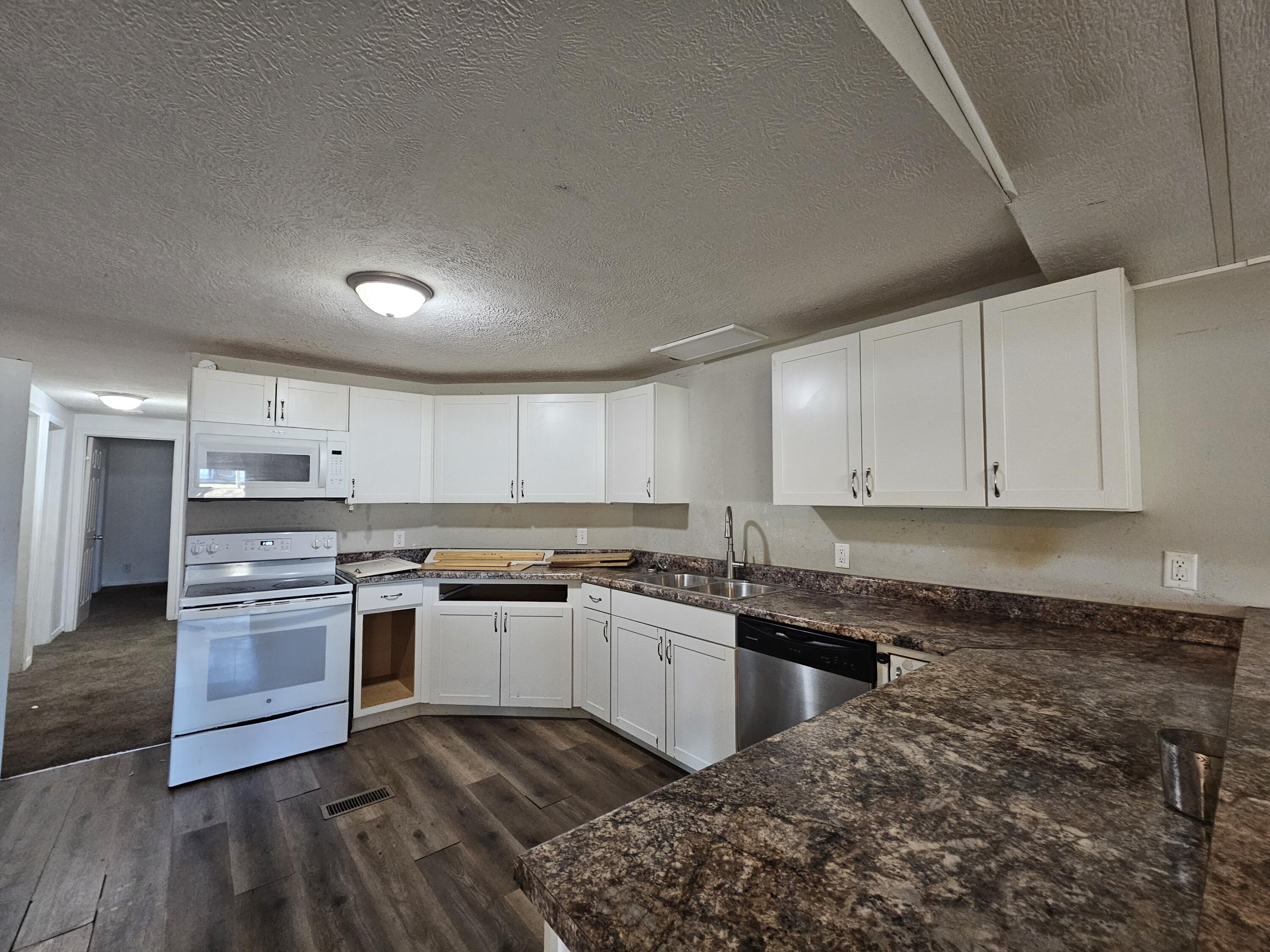503 South Miller Road Springfield, MO 65802 - Photo 14 of 32 1 (20)