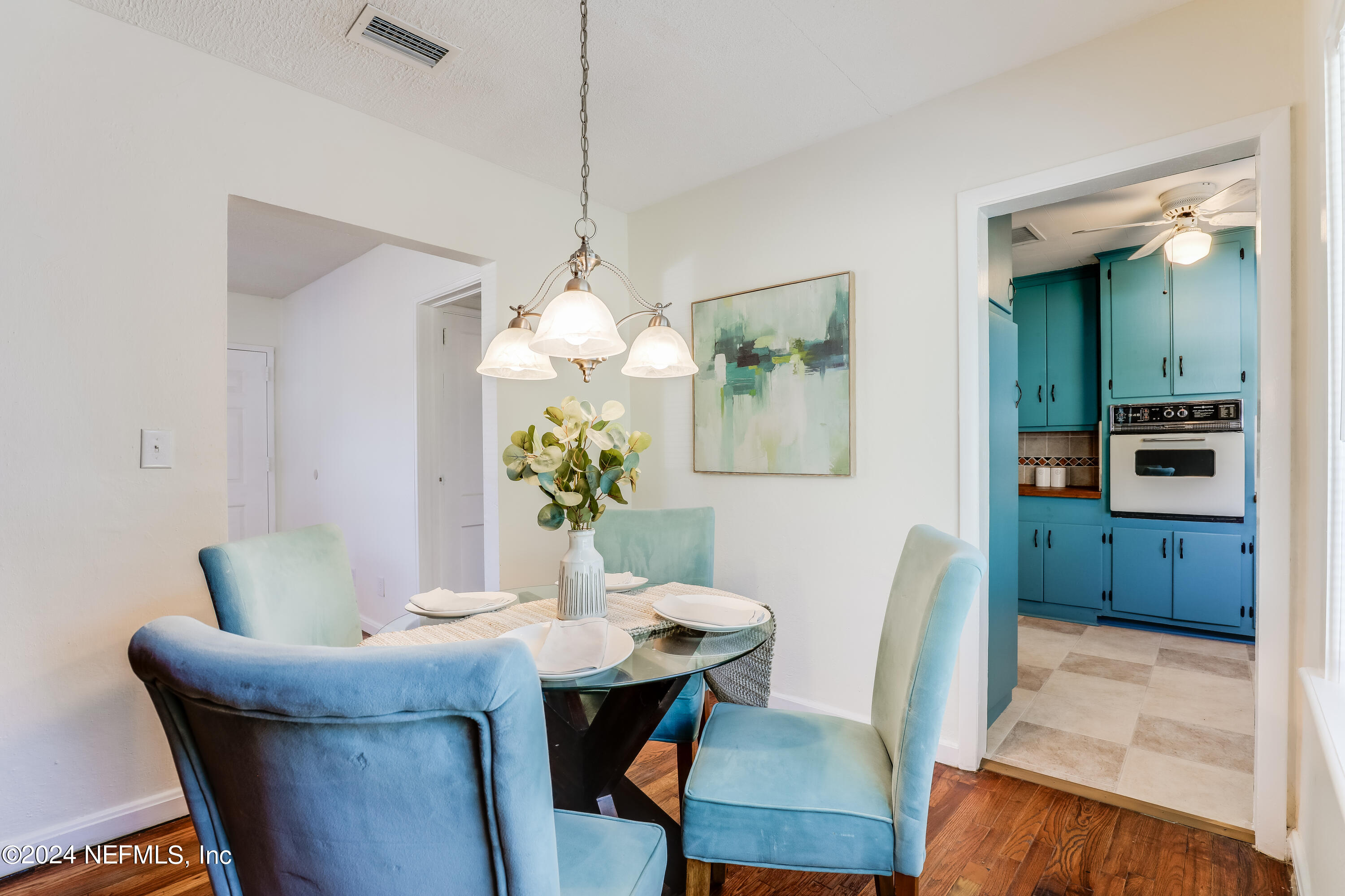 2446 Bayview Road Jacksonville, FL 32210 - Photo 10 of 33 15. Dining Room