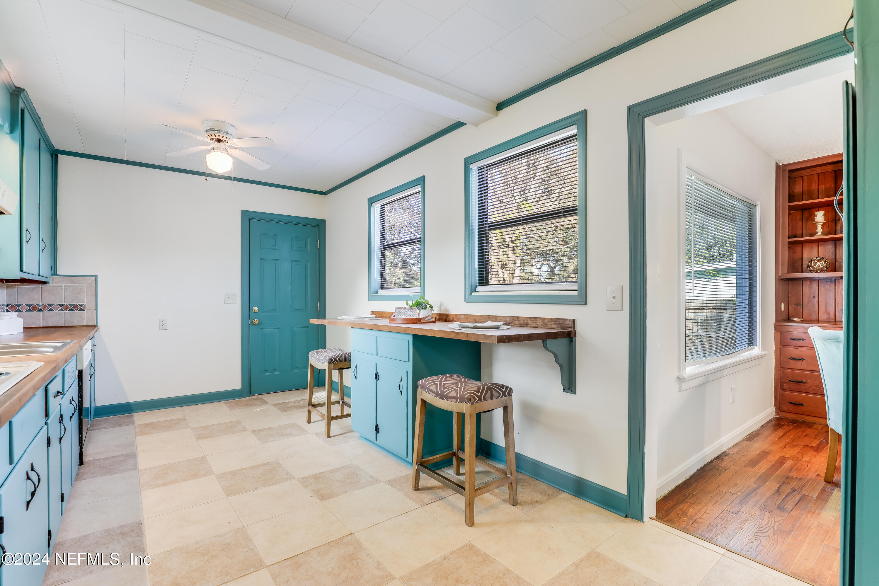 2446 Bayview Road Jacksonville, FL 32210 - Photo 13 of 33 10. Kitchen