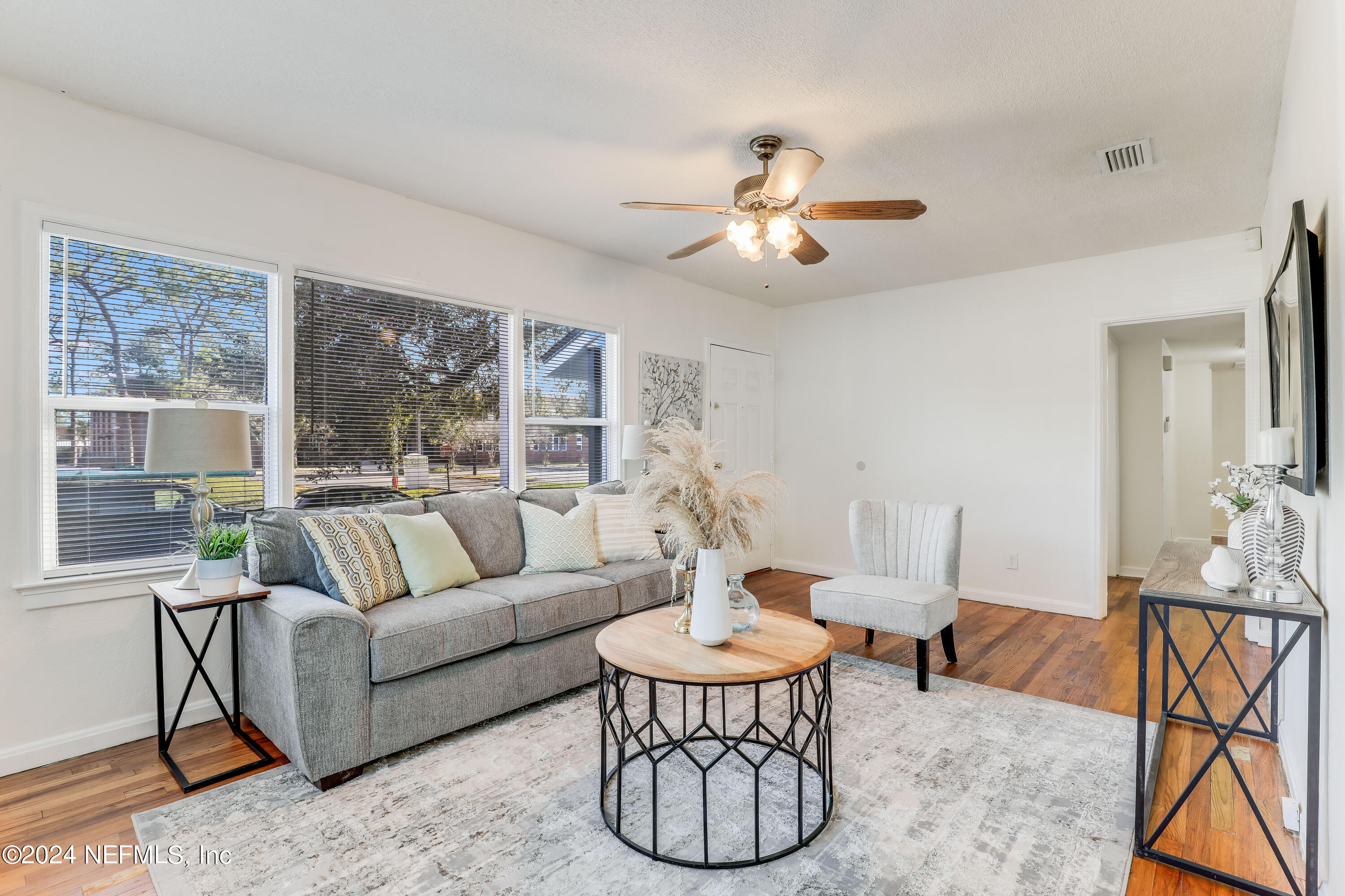 2446 Bayview Road Jacksonville, FL 32210 - Photo 5 of 33 Welcome Home
